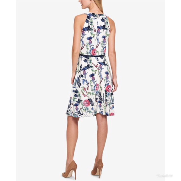 SOLD Tommy Hilfiger Print Sleeveless A-Line Dress - Picture 2 of 8